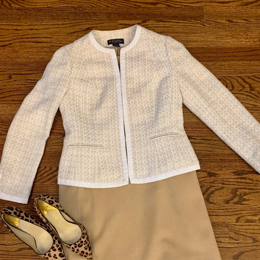 Brooks Brothers Gold Tweed w/ leather jacket Sz. 6